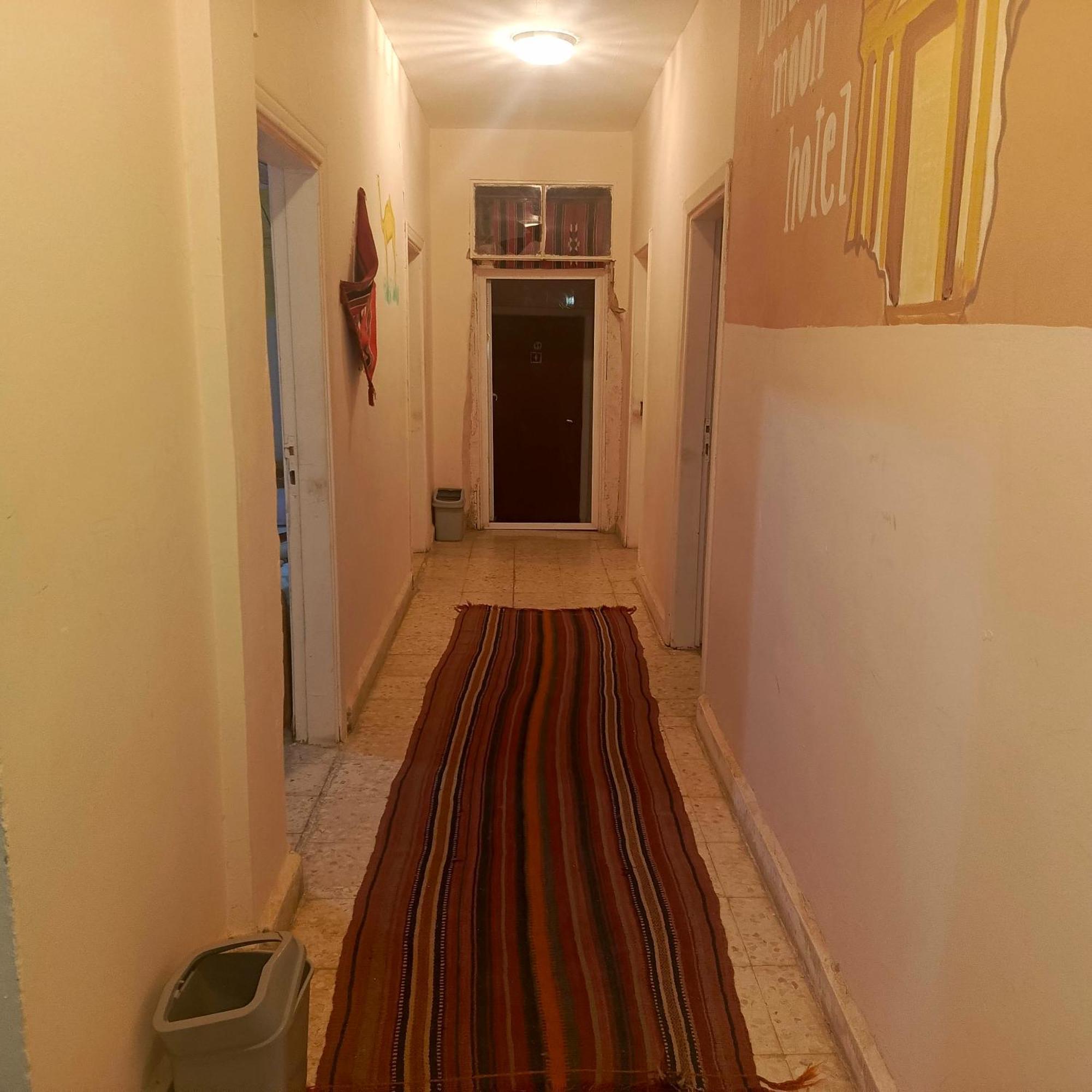 Dana Moon Hostel Ngoại thất bức ảnh